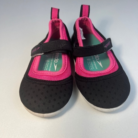 Toddler Speedo Water Shoes in Link and Black Sz S 5/6 - Picture 1 of 7